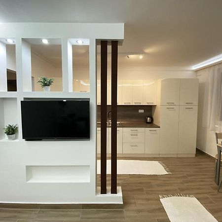 Andrea Apartmanok 2 Hajduszoboszlo Exterior photo